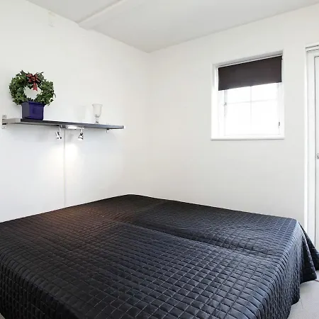 Two-bedroom Holiday In 1 * Bagenkop